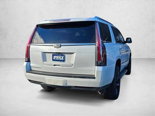 2017 Cadillac Escalade Luxury