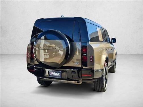 2023 Land Rover Defender 130 X-Dynamic SE