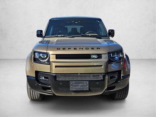 2023 Land Rover Defender 130 X-Dynamic SE