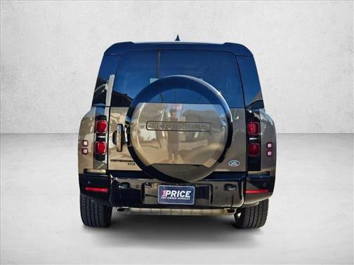 2023 Land Rover Defender 130 X-Dynamic SE