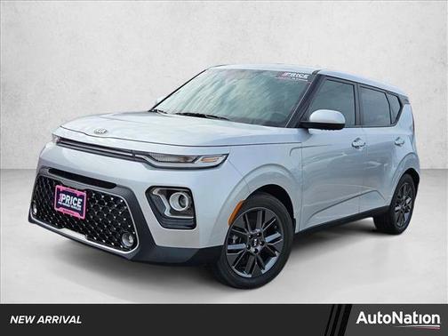 Sparkling Silver 2020 Kia Soul EX