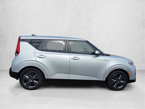 Sparkling Silver 2020 Kia Soul EX