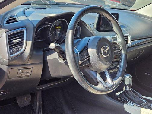 2018 Mazda Mazda3 Grand Touring