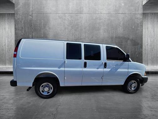 2025 Chevrolet Express 2500 RWD 2500 Regular Wheelbase WT