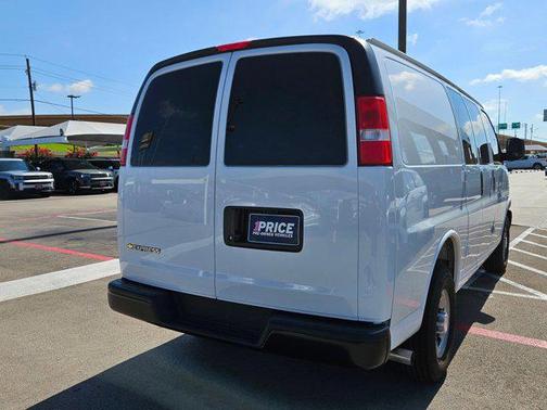 2025 Chevrolet Express 2500 RWD 2500 Regular Wheelbase WT
