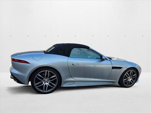 2016 Jaguar F-TYPE R