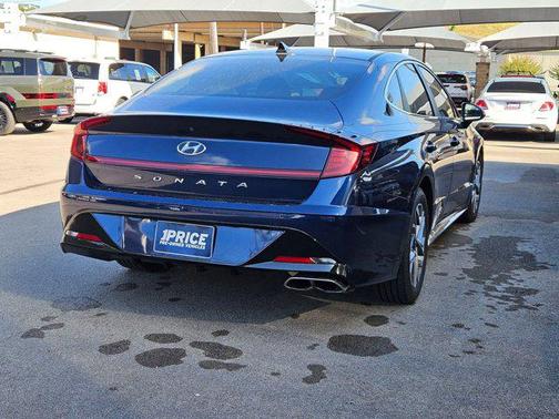 2022 Hyundai SONATA SEL