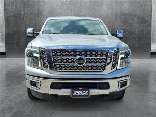 2017 Nissan Titan XD SL
