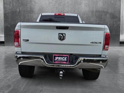 2018 RAM 2500 Laramie Crew Cab 4x4 6'4' Box