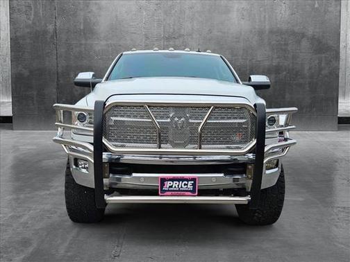 2018 RAM 2500 Laramie Crew Cab 4x4 6'4' Box