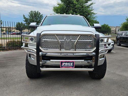2018 RAM 2500 Laramie Crew Cab 4x4 6'4' Box
