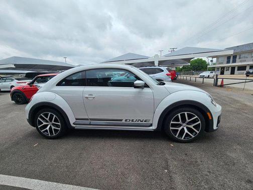 2018 Volkswagen Beetle 2.0T Dune