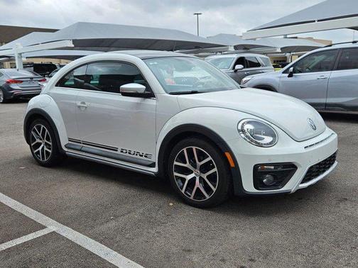 2018 Volkswagen Beetle 2.0T Dune