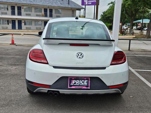 2018 Volkswagen Beetle 2.0T Dune