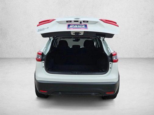 Glacier White 2020 Nissan Rogue Sport S