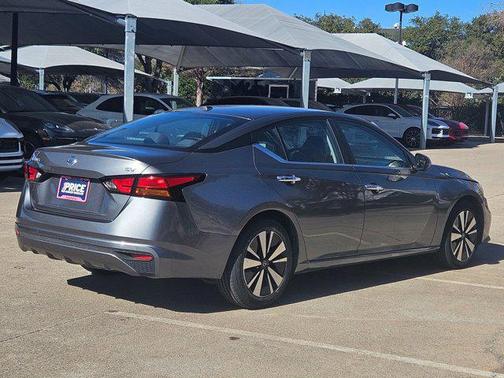 Gun Metallic 2022 Nissan Altima 2.5 SV