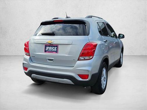 Silver Ice Metallic 2018 Chevrolet Trax LT