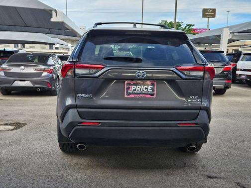 2024 Toyota RAV4 Hybrid XLE