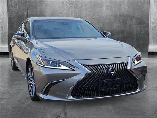 2020 Lexus ES 300h Base