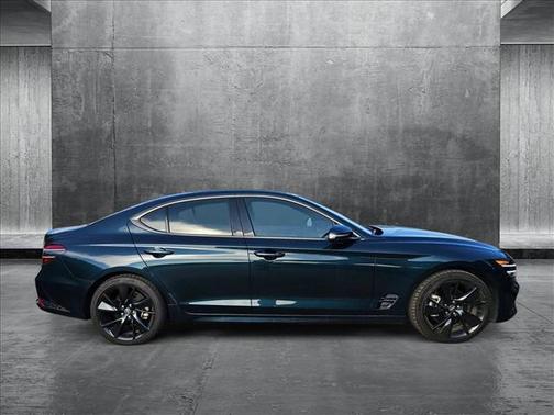 2023 Genesis G70 2.0T RWD