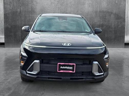 2025 Hyundai KONA SE