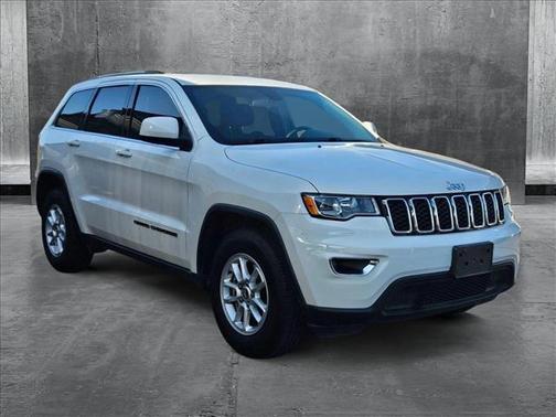 2020 Jeep Grand Cherokee Laredo