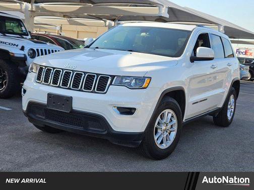 2020 Jeep Grand Cherokee Laredo