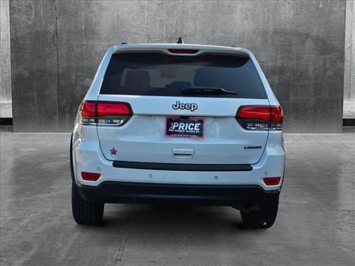 2020 Jeep Grand Cherokee Laredo