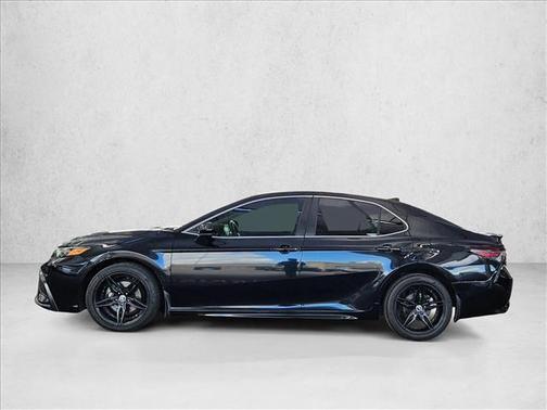 Midnight Black Metallic 2021 Toyota Camry SE