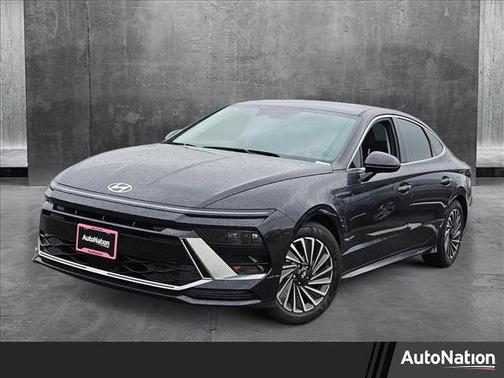 2025 Hyundai SONATA Hybrid SE