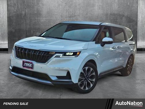 2024 Kia Carnival EX