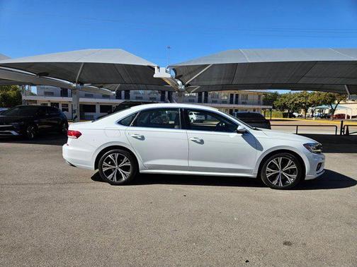2021 Volkswagen Passat 2.0T SE