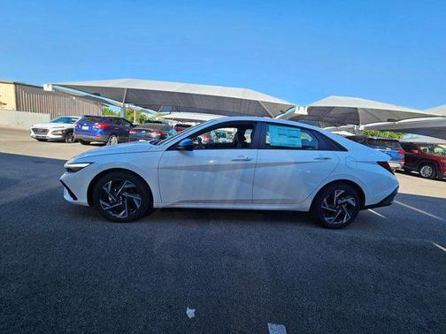 2025 Hyundai ELANTRA Sport