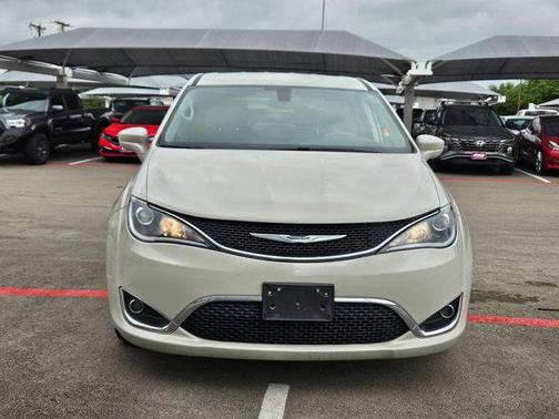 2019 Chrysler Pacifica Touring Plus