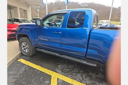 2017 Toyota Tacoma SR5