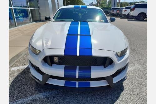 2018 Ford Shelby GT350 Base