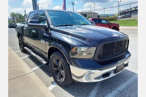 2018 RAM 1500 SLT