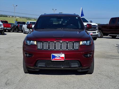 2020 Jeep Grand Cherokee LAREDO