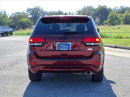 2020 Jeep Grand Cherokee LAREDO