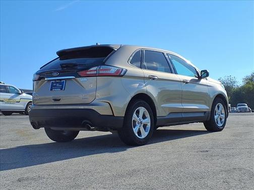 2020 Ford Edge SE