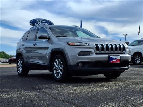 Silver 2017 Jeep Cherokee LATITUDE