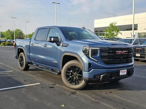 2025 GMC Sierra 1500 Elevation