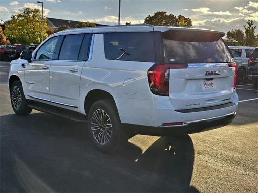 2026 GMC Yukon XL 4WD Elevation