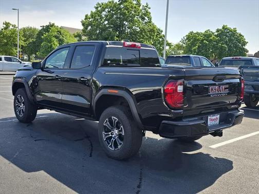2025 GMC Canyon Base