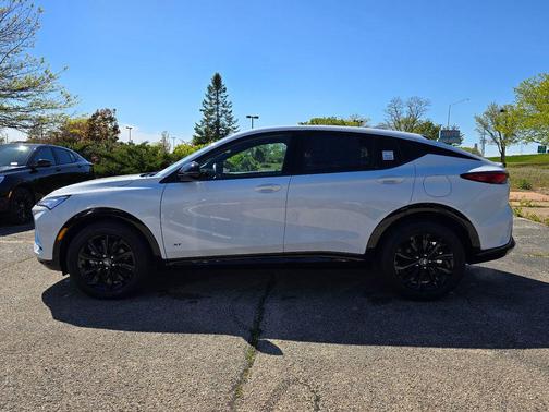 Summit White 2026 Buick Envista Sport Touring
