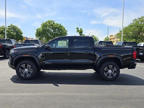 2025 GMC Canyon Base
