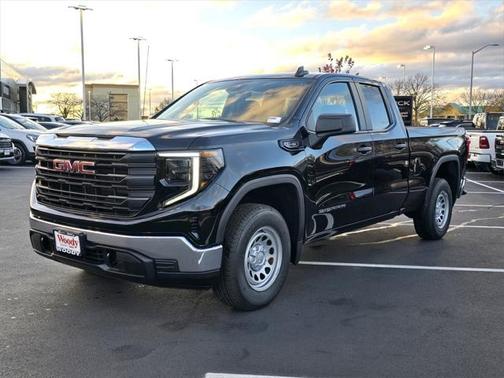 2025 GMC Sierra 1500 Pro