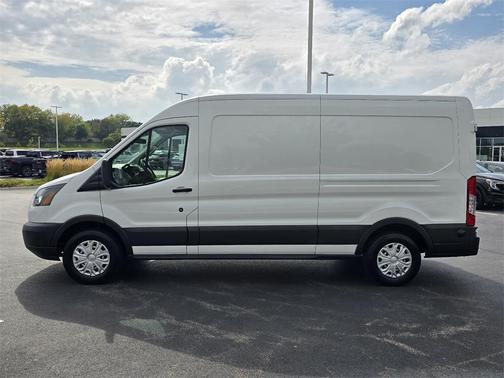 2017 Ford Transit-150 Base