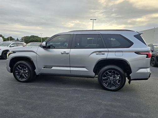 2024 Toyota Sequoia Platinum