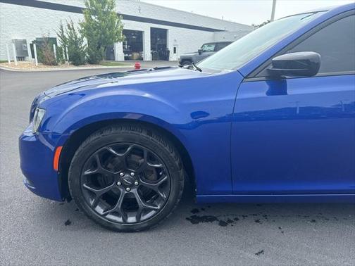 2019 Chrysler 300 Touring